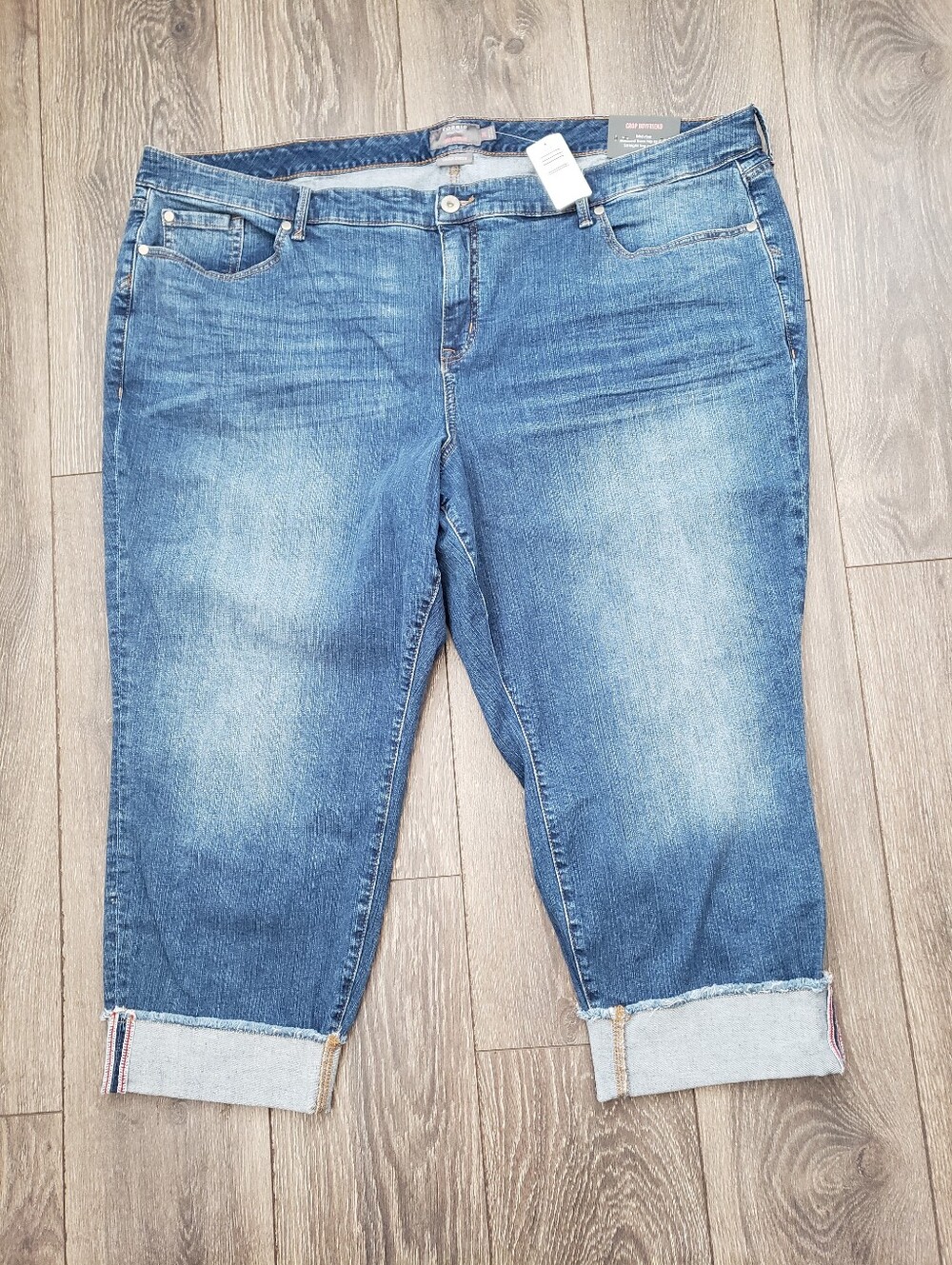 Torrid Crop Boyfriend Vintage Stretch Jeans Women's Plus Size 28 New With Tags